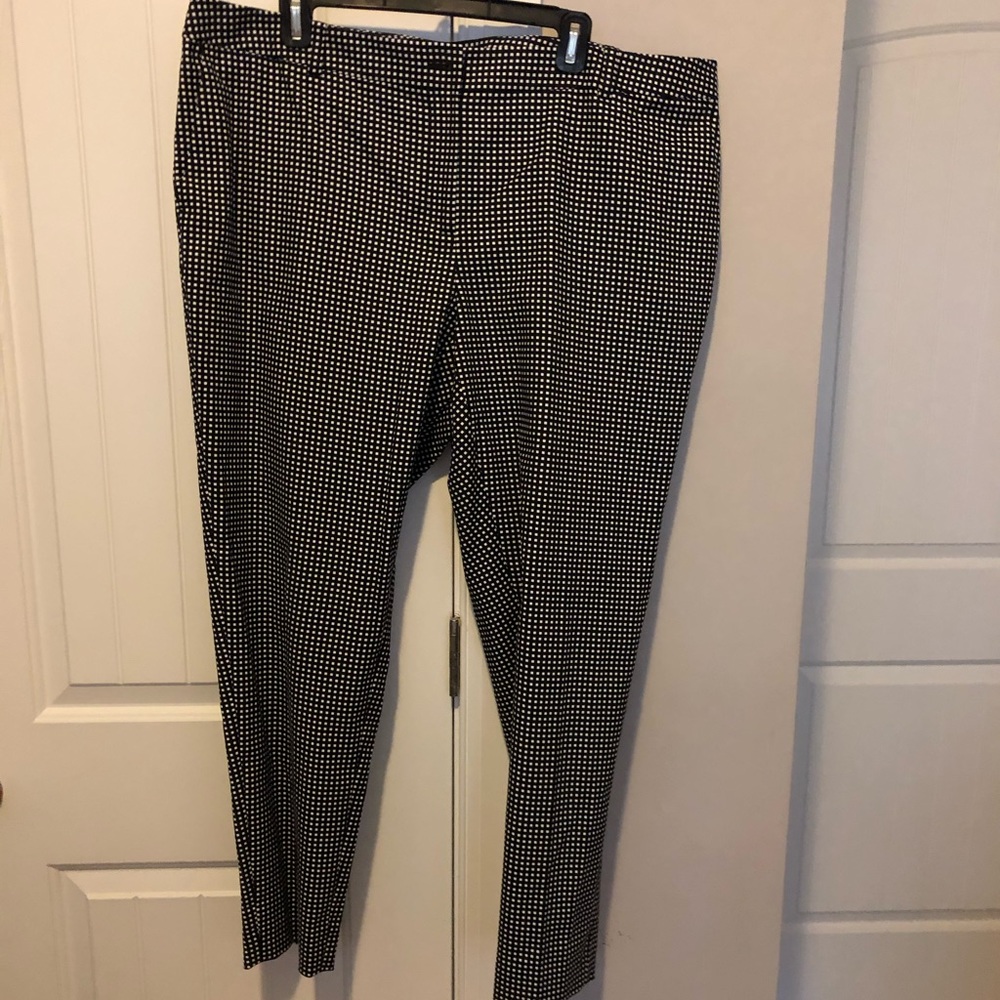 Michael Kors Black/White Check Ankle Pants 18W